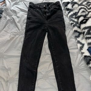 Black skinny jeans